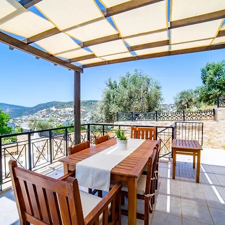 Mira Kalkan -close To Center- Villa *
