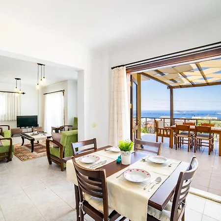 Mira Kalkan -close To Center- Kas